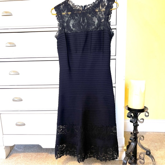 Tadashi Shoji Navy Blue Lace Dress Wedding Guest MOB Size Small NWOT Cocktail - Picture 7 of 13